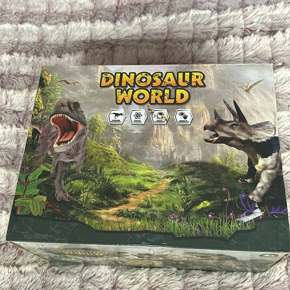 Dinosaur World Toy Figure w/ Activity Play Mat & Trees, Dinosaur Playset